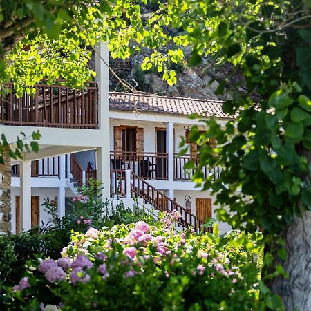 Hotel Kókkinon Nerón Екстериор снимка