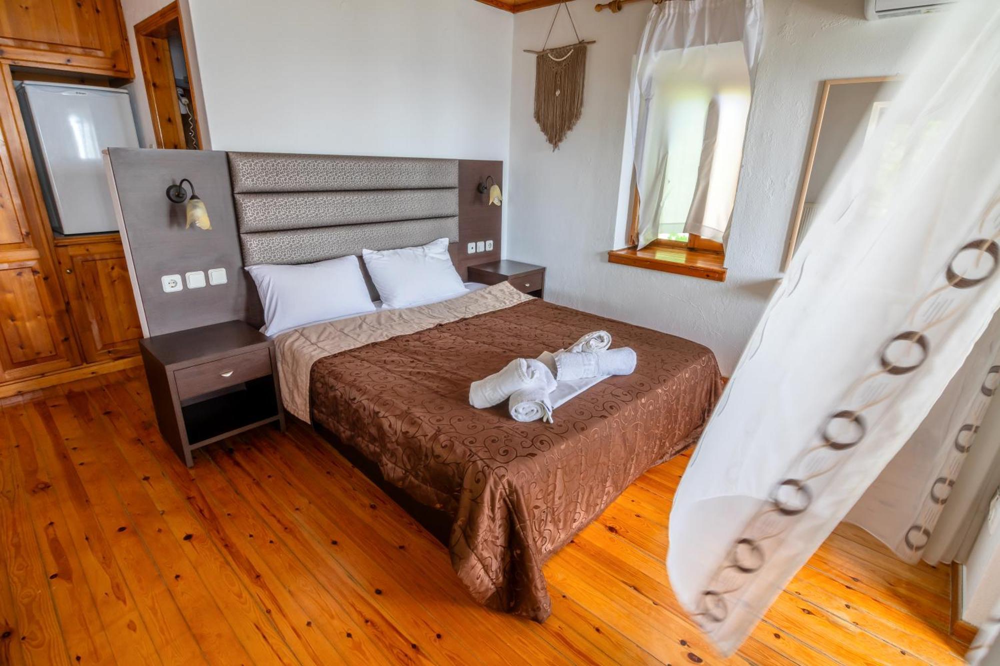 Hotel Kókkinon Nerón Екстериор снимка