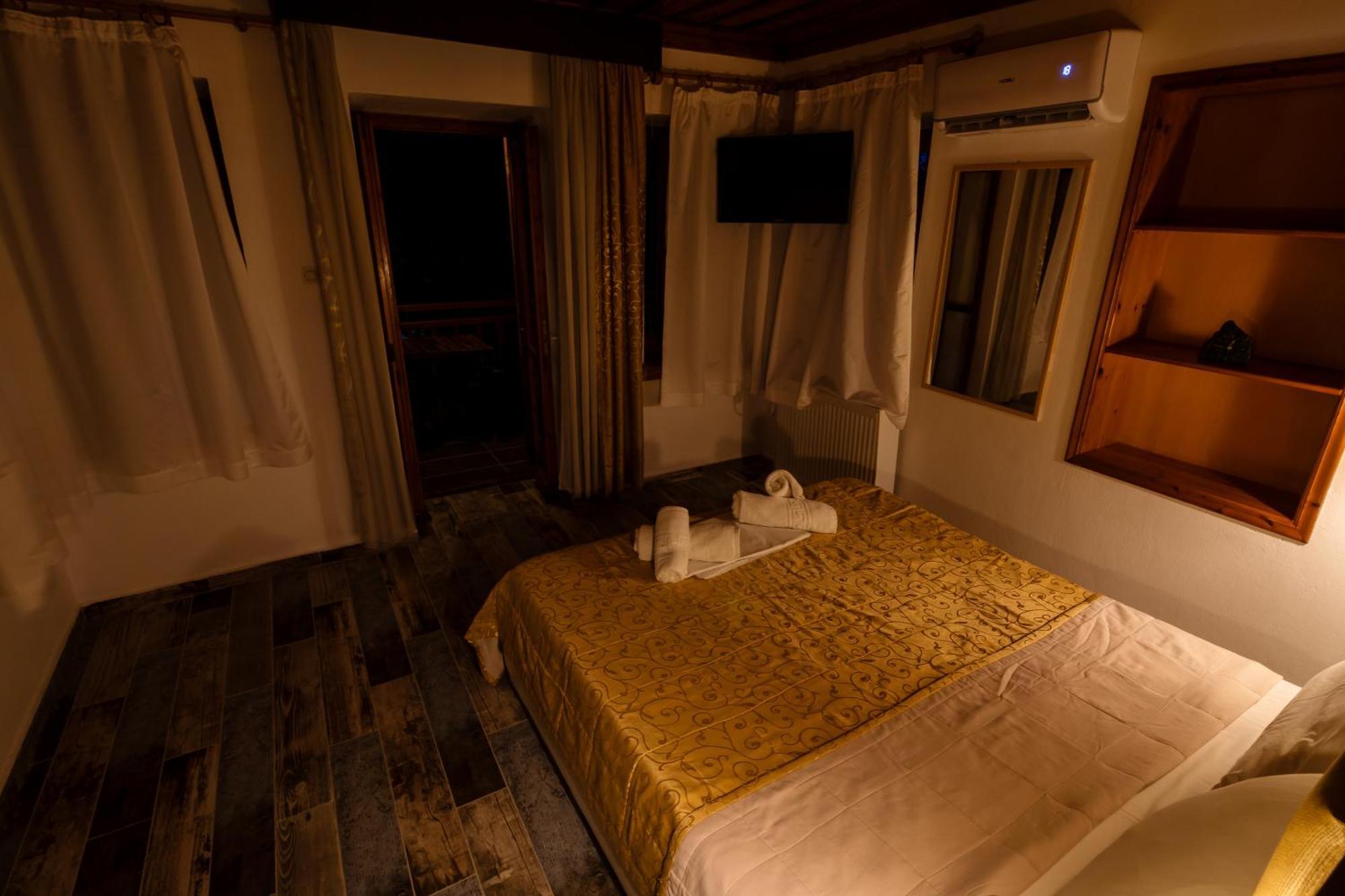 Hotel Kókkinon Nerón Екстериор снимка
