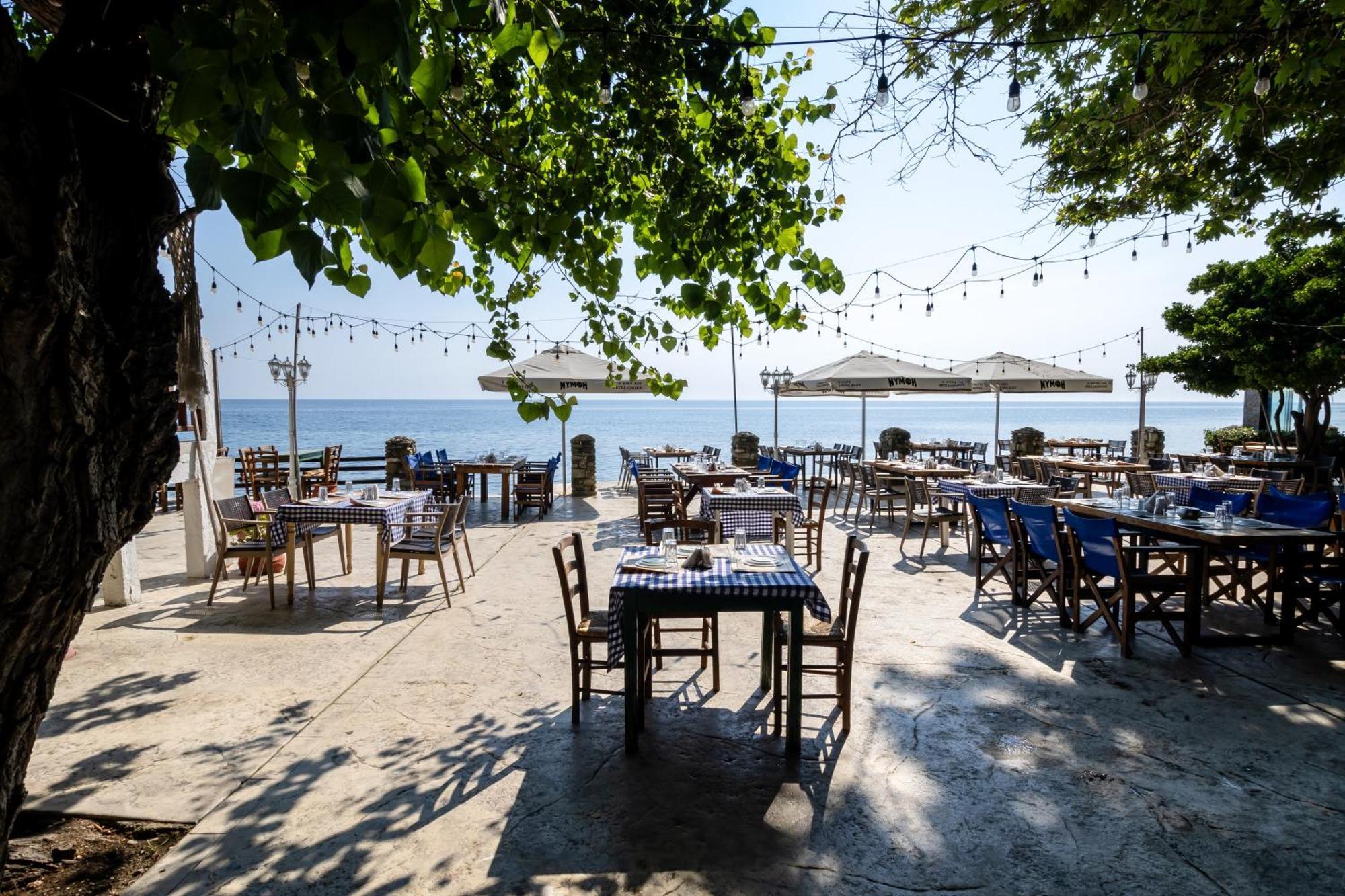 Hotel Kókkinon Nerón Екстериор снимка
