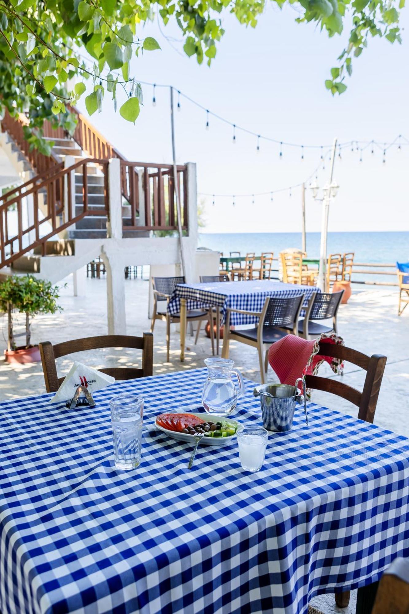 Hotel Kókkinon Nerón Екстериор снимка